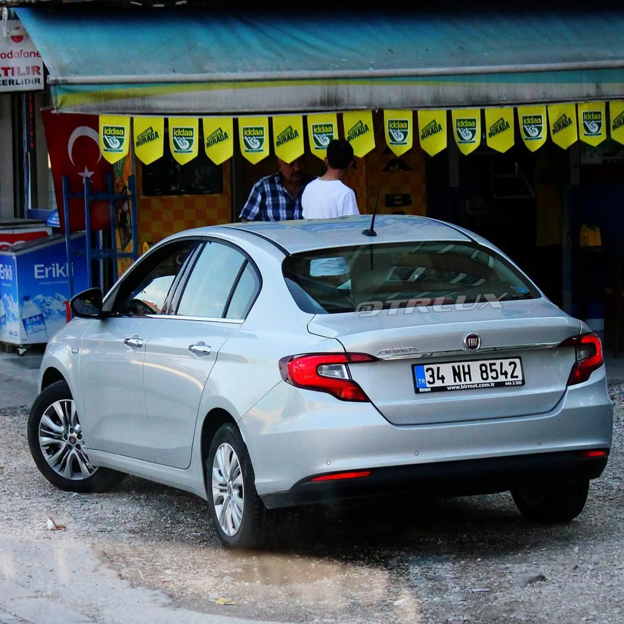 Fiat Egea - Foto spia (ottobre 2015) - 4