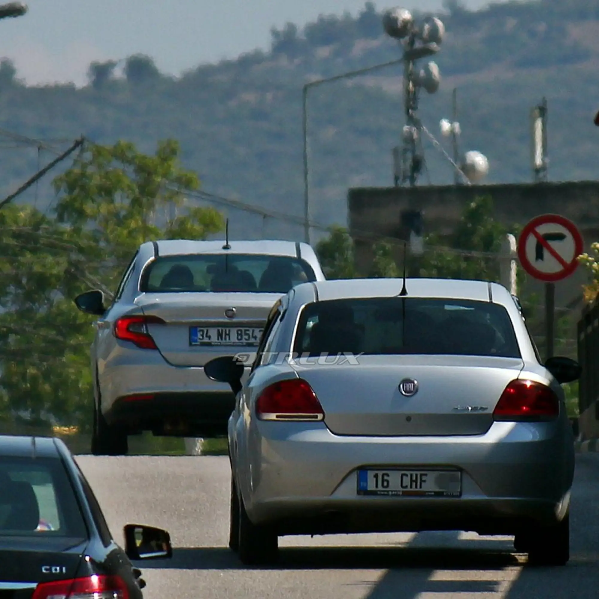 Fiat Egea - Foto spia (ottobre 2015) - 5
