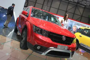 Fiat Freemont Cross - Salone di Ginevra 2014 - 5