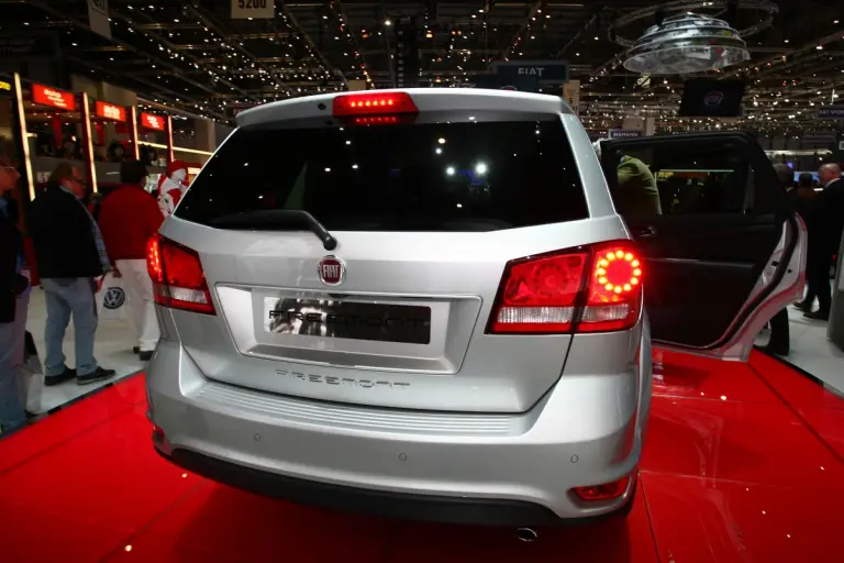 Fiat Freemont Ginevra 2011 - 9