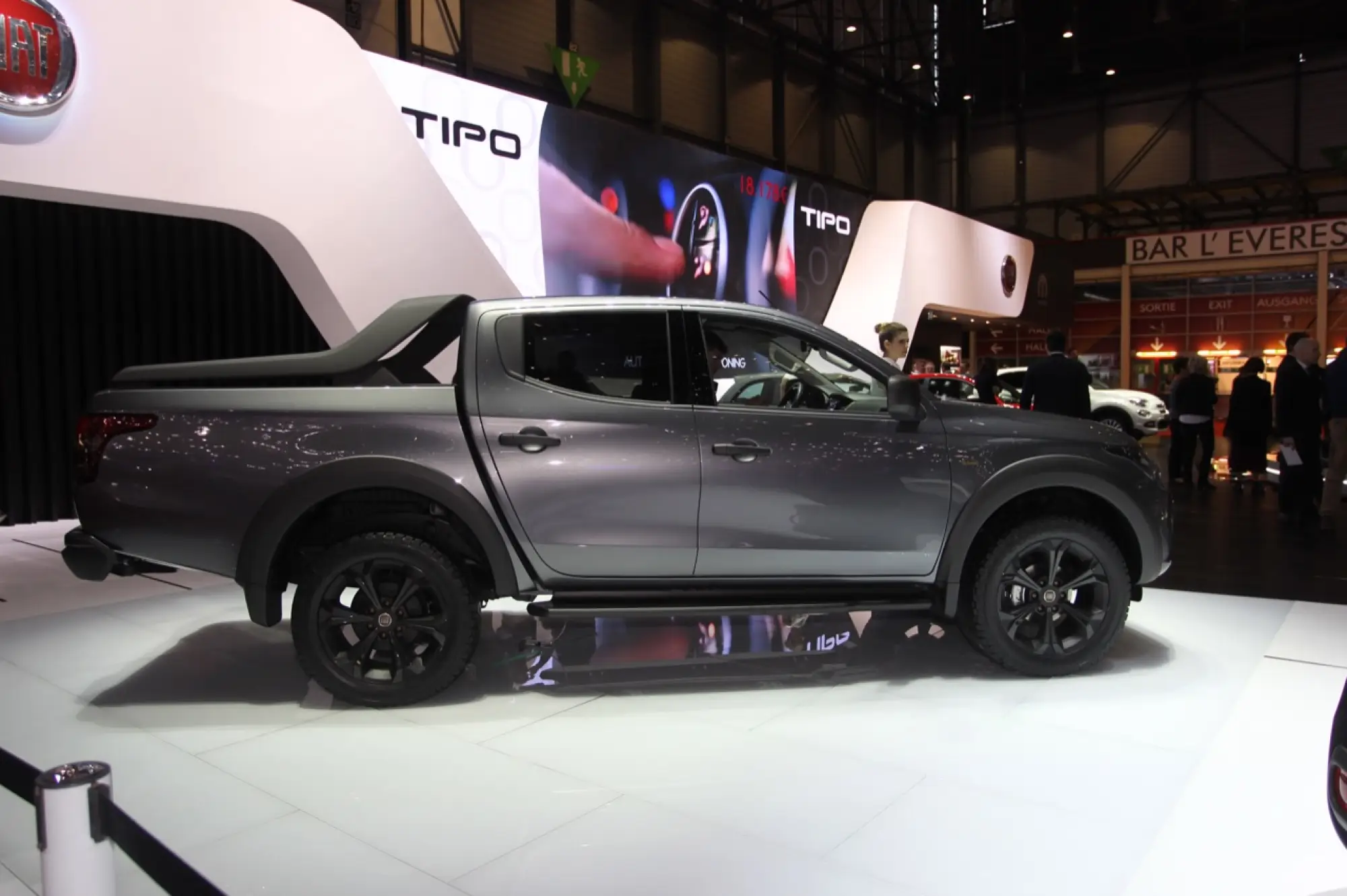 Fiat Fullback foto live - Salone di Ginevra 2016 - 1