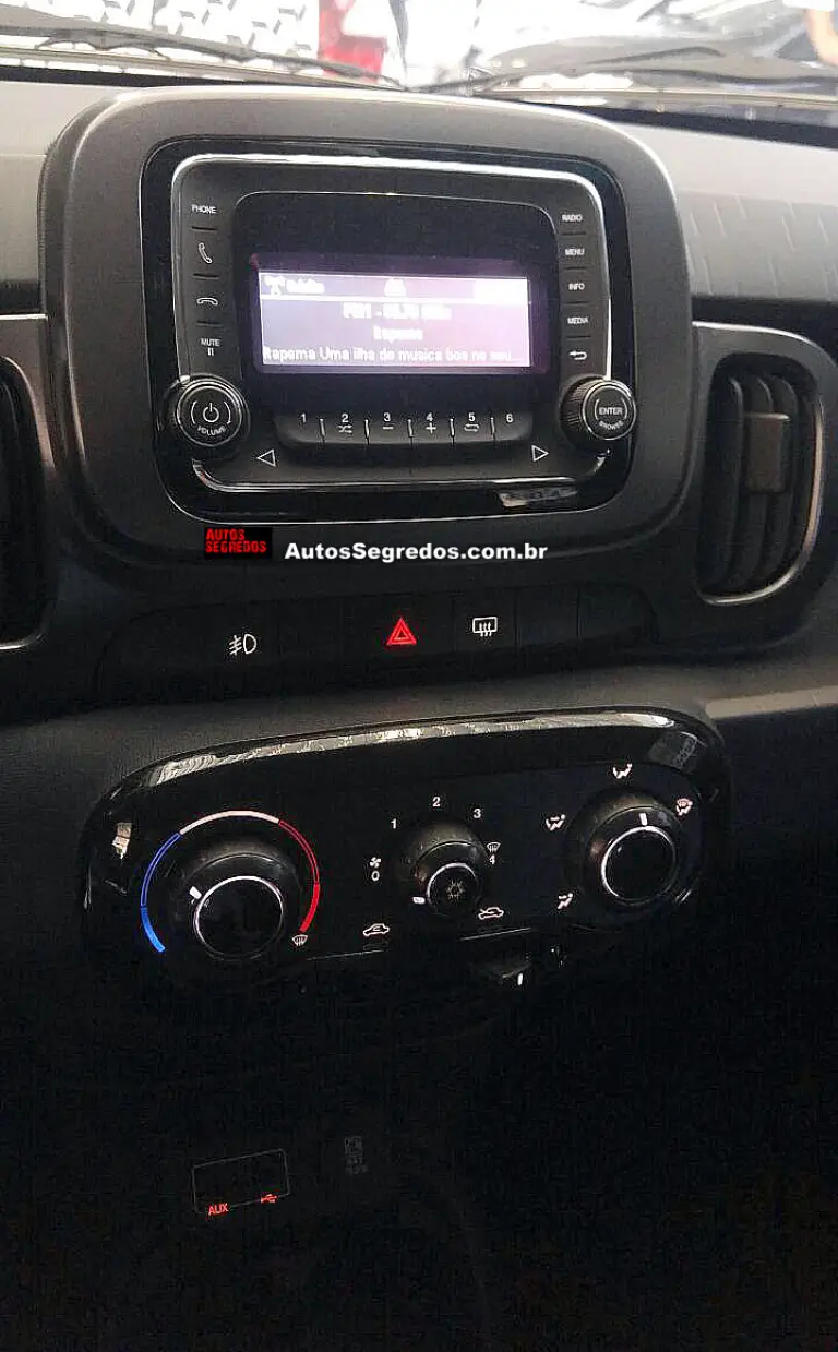 Fiat Mobi - Foto spia 30-03-2016 - 6