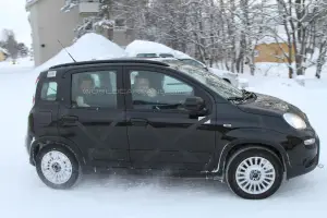 Fiat Panda 4x4 2013 foto spia gennaio 2012 - 4