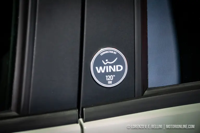 Fiat Panda Connected by Wind - Foto Live - 6