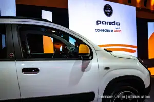 Fiat Panda Connected by Wind - Foto Live - 10