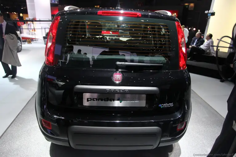 Fiat Panda Natural Power - Salone di Parigi 2012 - 8