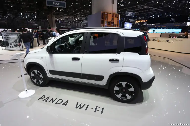 Fiat Panda WIFI - Salone di Ginevra 2019 - 3