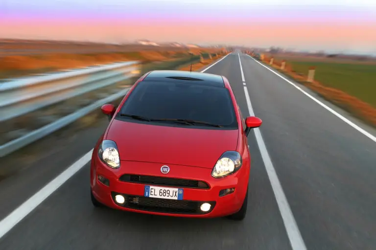 FIAT Punto 2012 - Galleria 2 - 17