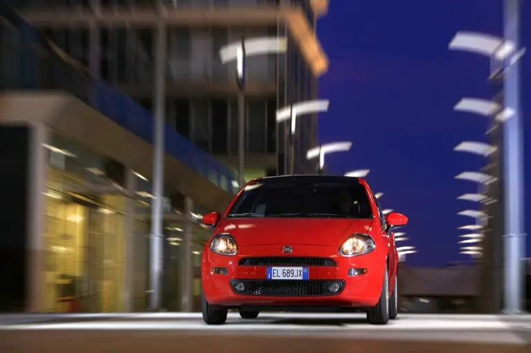 FIAT Punto 2012 - Galleria 2 - 27