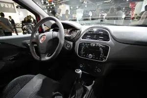 Fiat Punto Evo: foto ufficiali - 12