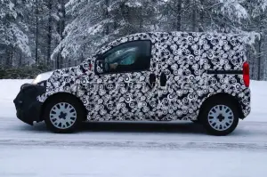 Fiat Qubo MY 2016 - Foto spia 18-12-2015 - 6