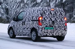 Fiat Qubo MY 2016 - Foto spia 18-12-2015 - 10