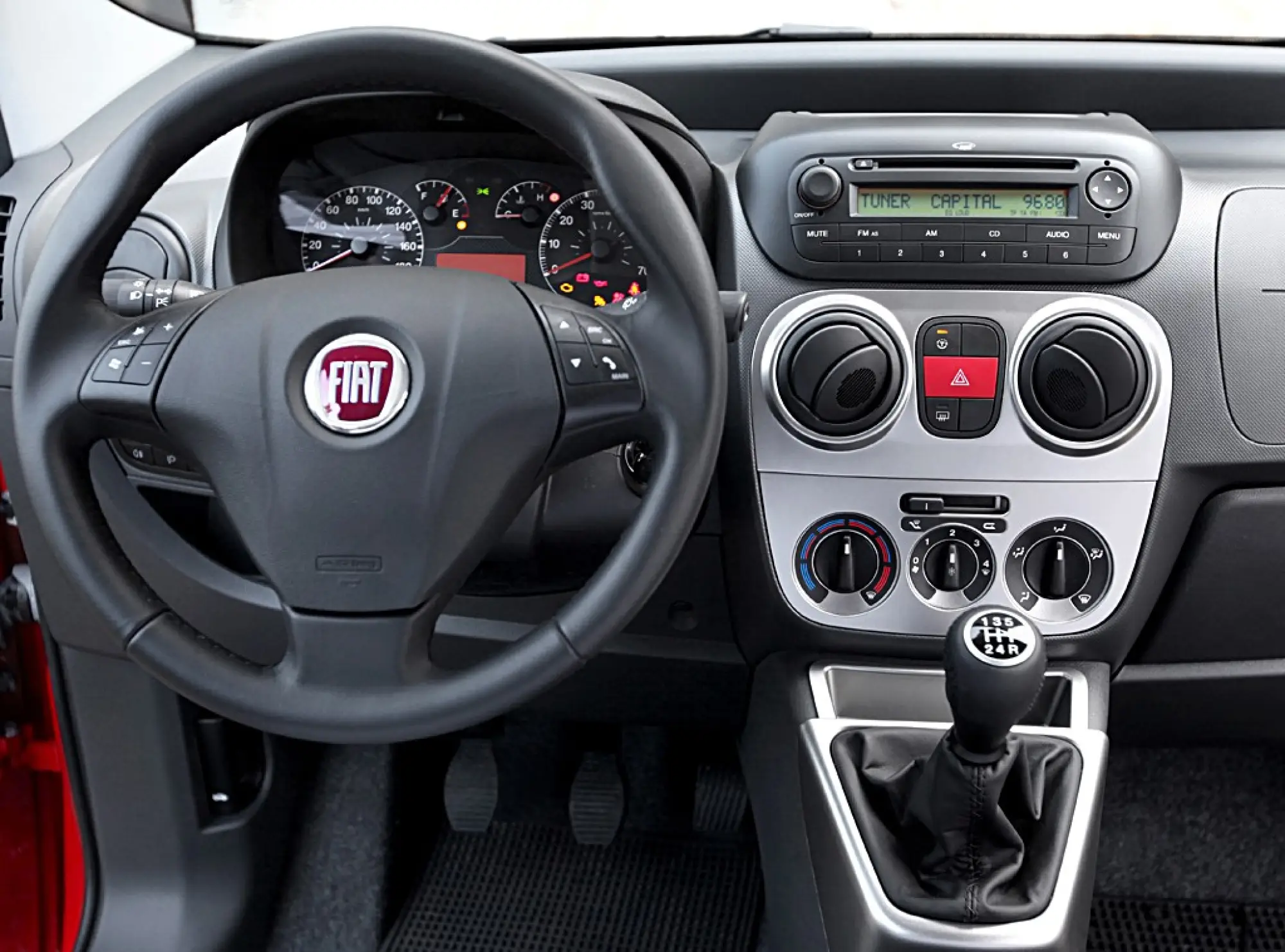 Fiat Qubo Trekking con sistema Traction+ - 7