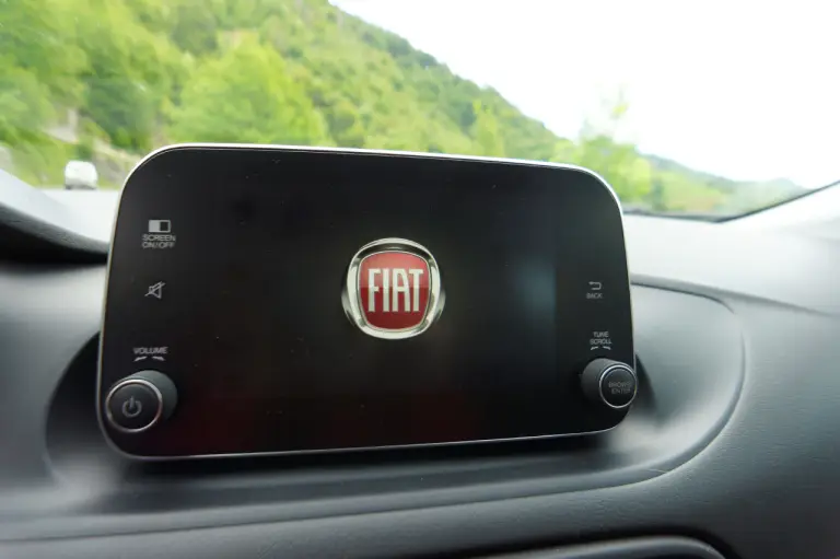Fiat Tipo 5 Porte - Prova su strada 2016 - 28