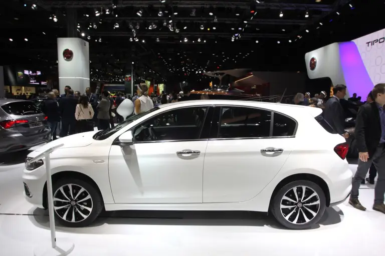 FIAT Tipo cambio automatico - Salone di Parigi 2016 - 3