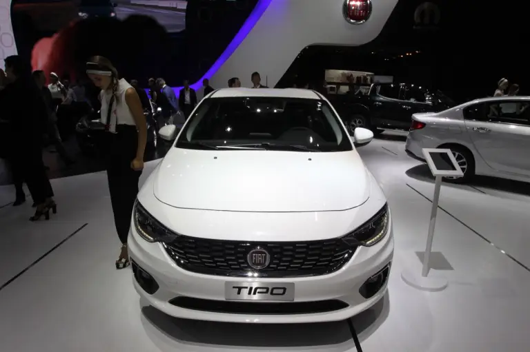 FIAT Tipo cambio automatico - Salone di Parigi 2016 - 5