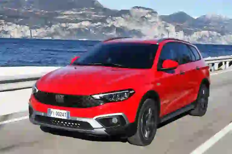 Fiat Tipo Cross Station Wagon  - 11