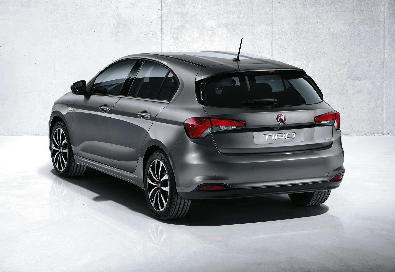 Fiat Tipo hatchback e Tipo station wagon