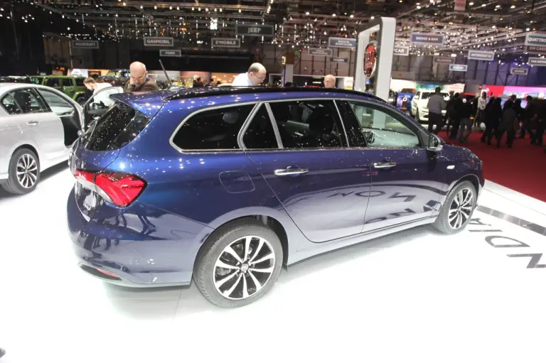 Fiat Tipo Station Wagon - Salone di Ginevra 2016 - 10