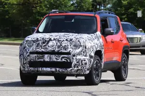 Fiat X-SUV veicolo test - Foto spia 29-06-2015