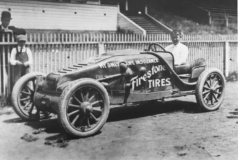 Firestone libera il rock - 100