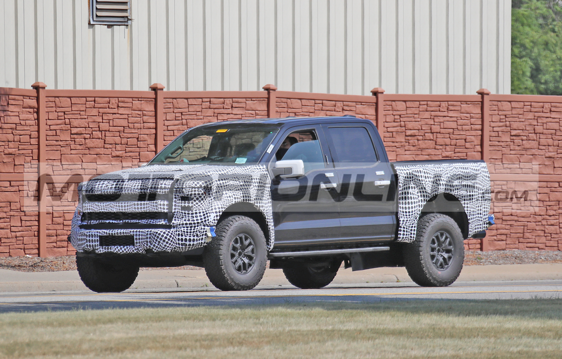 Ford 150 Raptor 2021 - foto spia agosto