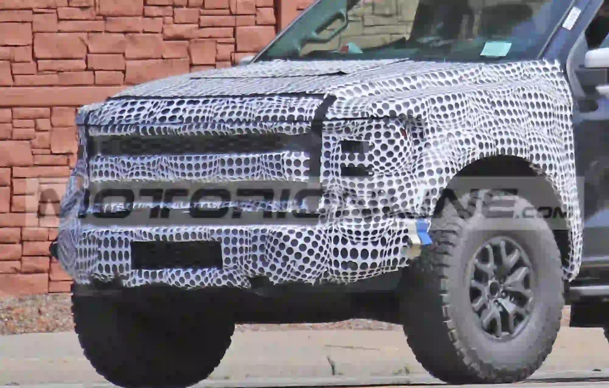 Ford 150 Raptor 2021 - foto spia agosto - 8