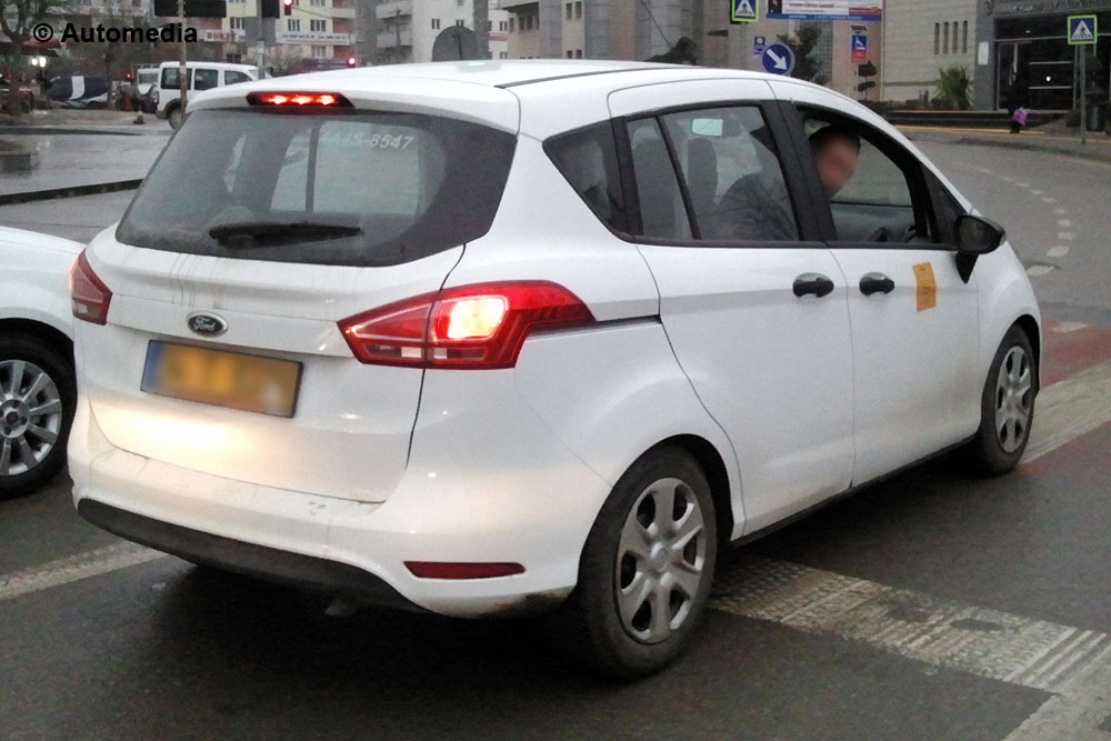 Ford B-Max 2015 - Foto spia 09-01-2014