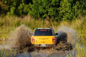 Ford Bronco 2021