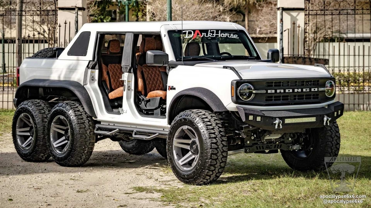 Ford Bronco Apocalypse Dark Horse - Foto