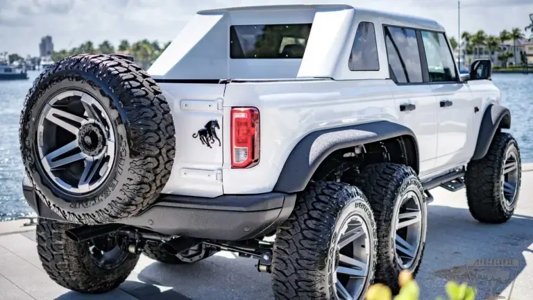 Ford Bronco Apocalypse Dark Horse - Foto - 10