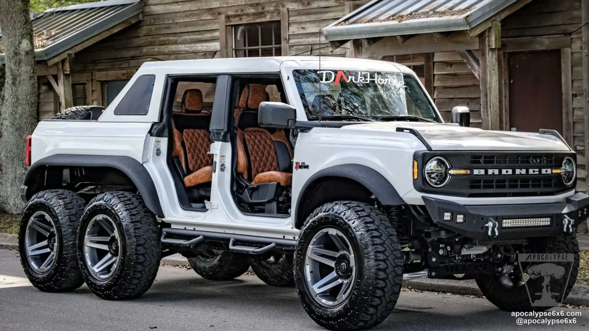 Ford Bronco Apocalypse Dark Horse - Foto - 21