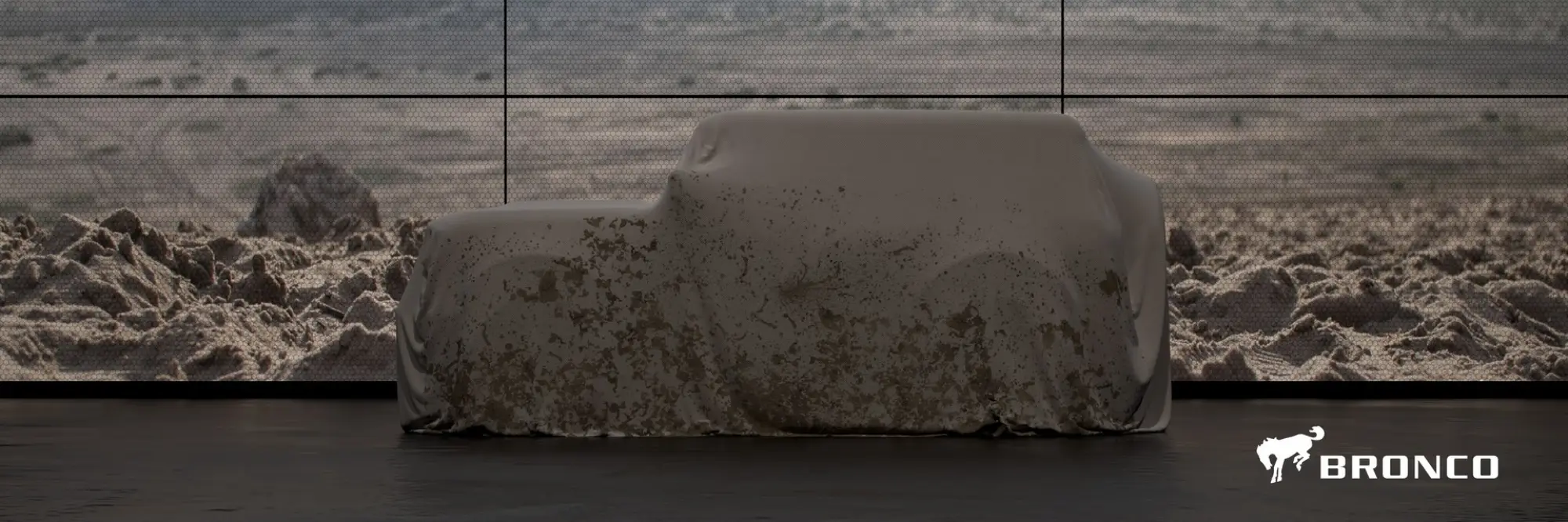 Ford Bronco e Mustang Shelby GT 500 - Teaser - 1