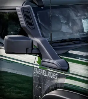 Ford Bronco Everglades - Foto