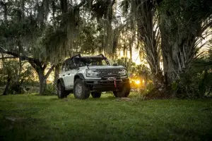 Ford Bronco Everglades - Foto