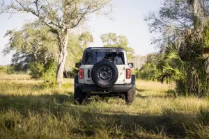 Ford Bronco Everglades - Foto