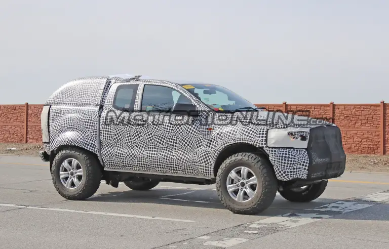 Ford Bronco - Foto spia 03-04-2019 - 7