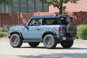 Ford Bronco Heritage Edition 2023 - Foto Spia 21-07-2022 - 6