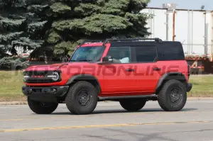 Ford Bronco Heritage Edition 2023 - Foto Spia 21-07-2022 - 16