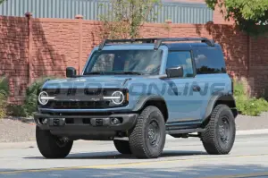 Ford Bronco Heritage Edition 2023 - Foto Spia 21-07-2022 - 22