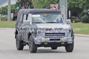Ford Bronco Hybrid - Foto spia 30-6-2021 - 1