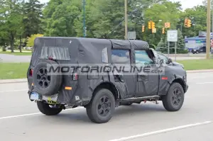 Ford Bronco Hybrid - Foto spia 30-6-2021 - 6