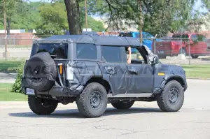 Ford Bronco Overland Sasquatch - Foto Spia 27-08-2021 - 5