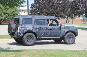 Ford Bronco Overland Sasquatch - Foto Spia 27-08-2021 - 4