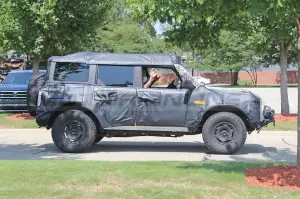 Ford Bronco Overland Sasquatch - Foto Spia 27-08-2021 - 8