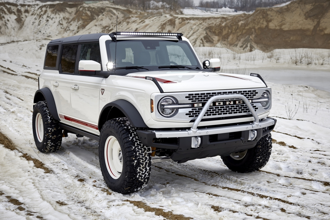 Ford Bronco Pope Francis Center First Edition - Foto