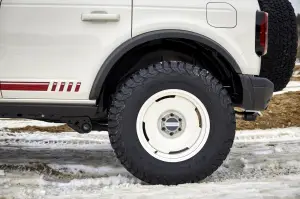 Ford Bronco Pope Francis Center First Edition - Foto