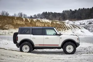 Ford Bronco Pope Francis Center First Edition - Foto