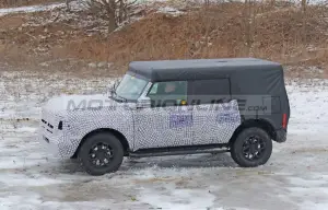 Ford Bronco quattro porte 2021 - Foto spia 15-01-2020