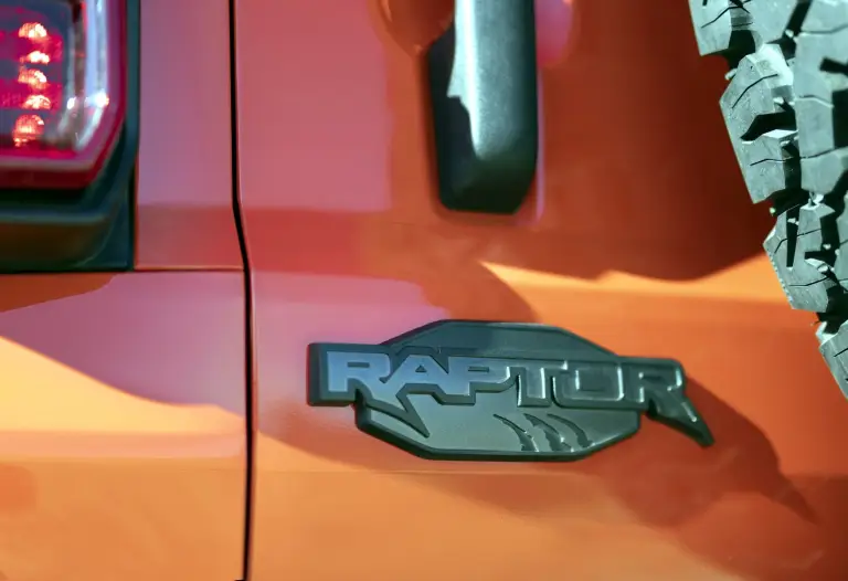 Ford Bronco Raptor 2022 - 40